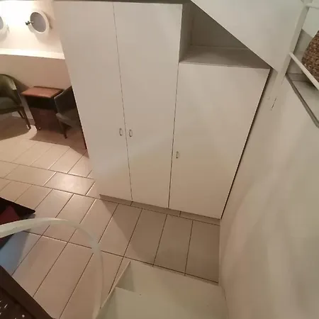 Domus Vinum Apartment *